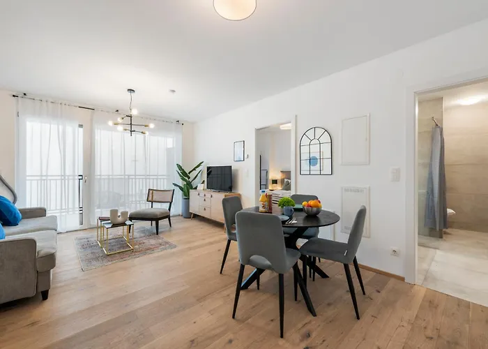 Hills Living Apartmanhotel