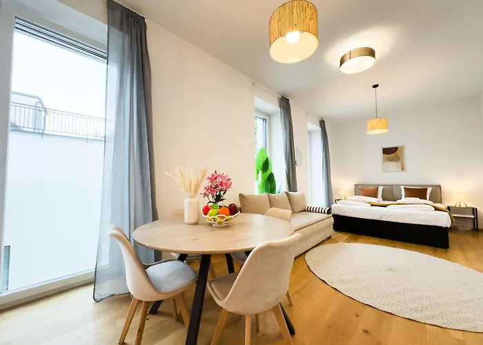 Hills Living Apartmanhotel