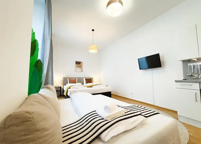 Hills Living 4* Bécs