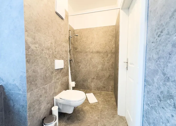 Hills Living Apartmanhotel Bécs