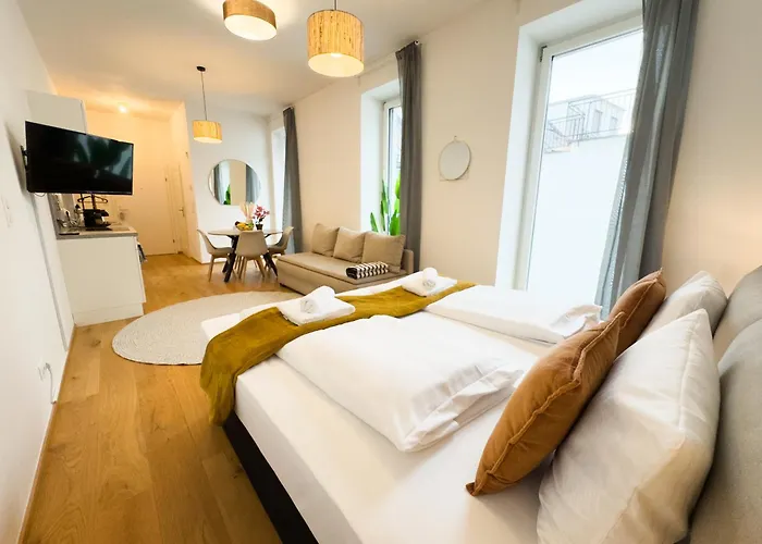 Aparthotel Hills Living 4*