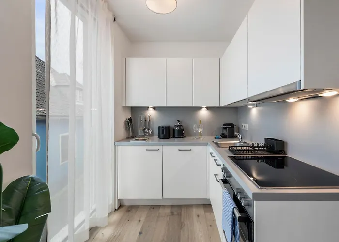Hills Living Apartmanhotel Bécs